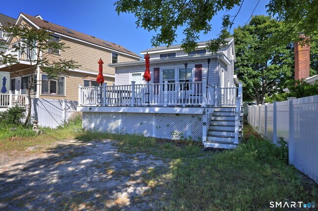 Building Photo - 116 Shell Ave