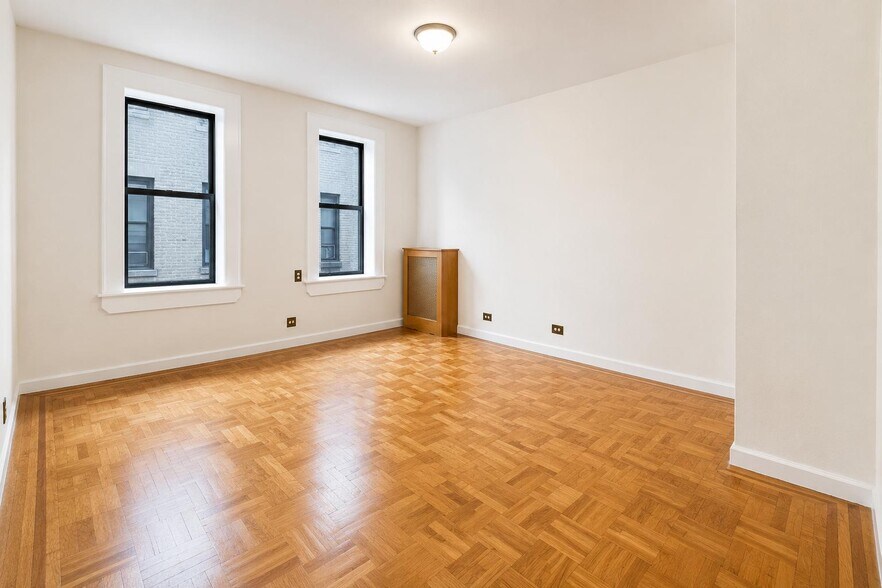 Building Photo - 1803 Riverside Dr
