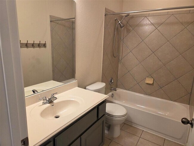 Building Photo - 2832 Coral Valley Dr