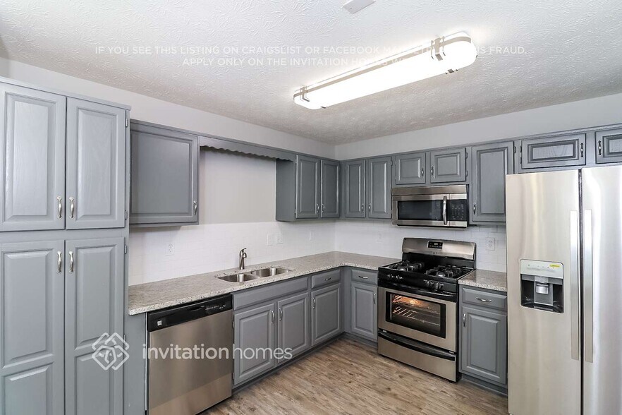 Building Photo - 2643 Abbots Glen Dr NW