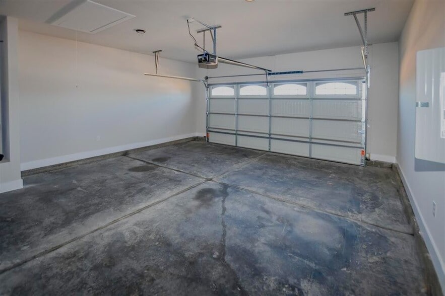 Building Photo - 15570 Ironcrest Dr NW