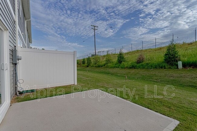 Building Photo - 1451 Darrowby Wy