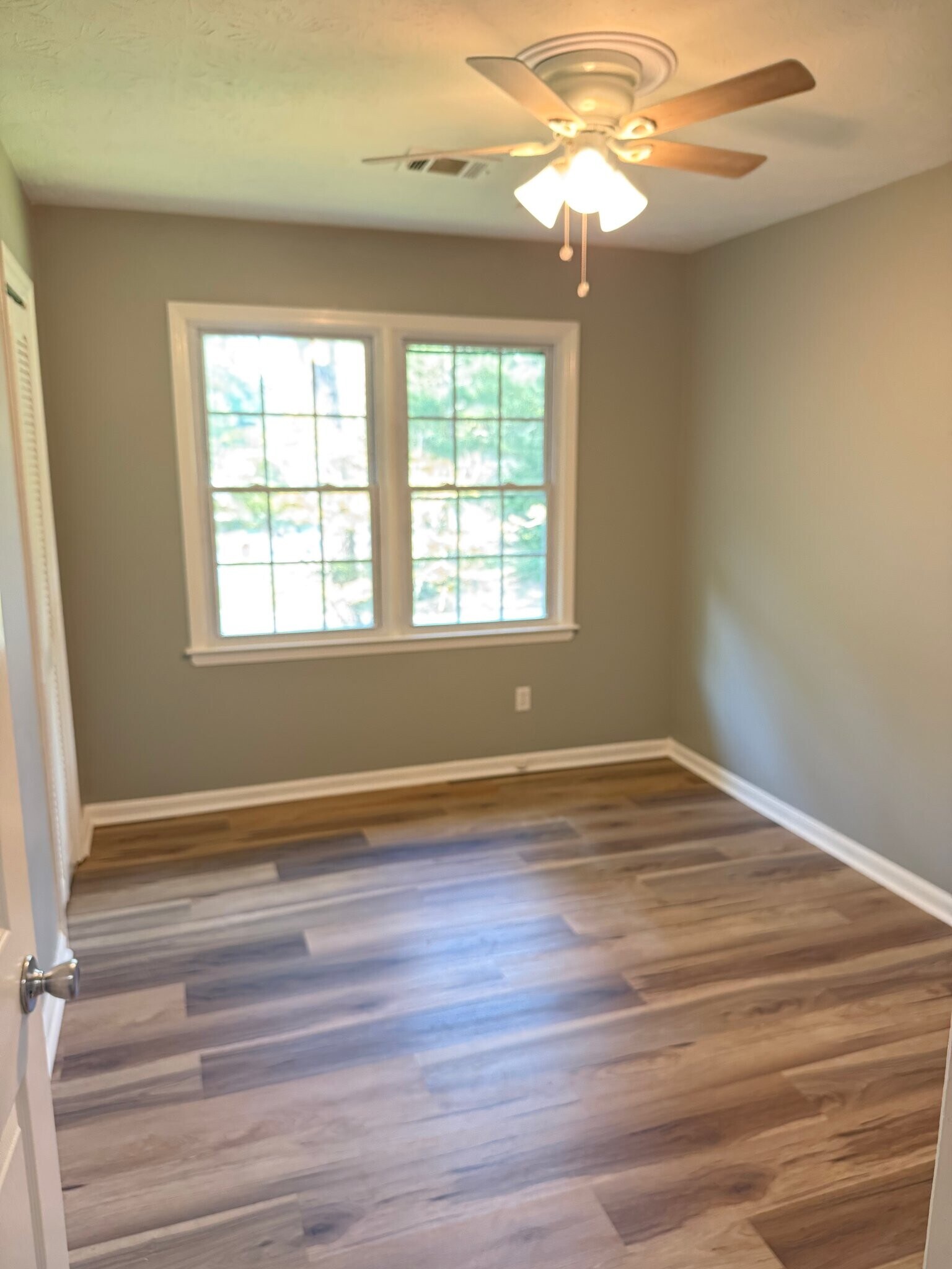 Building Photo - 2270 Fern Valley Dr SW
