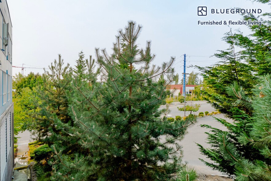 Building Photo - 15522 Northeast 22nd Place-SI FL3-ID904