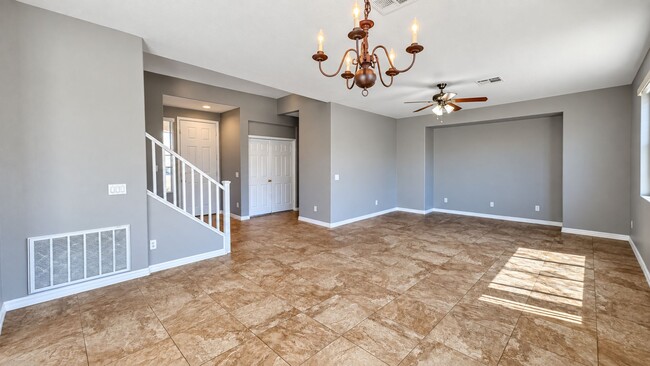 Building Photo - 7617 Pioneer Ranch Ave