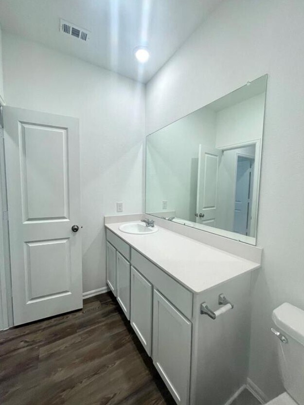 Building Photo - 3619 River Sand Rd