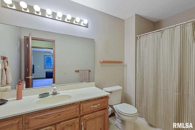 Building Photo - 2605 Montega Dr