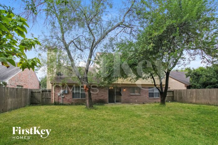 Building Photo - 12222 Yearling Dr