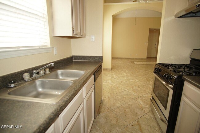 Building Photo - 5751 Sean Haggerty Dr