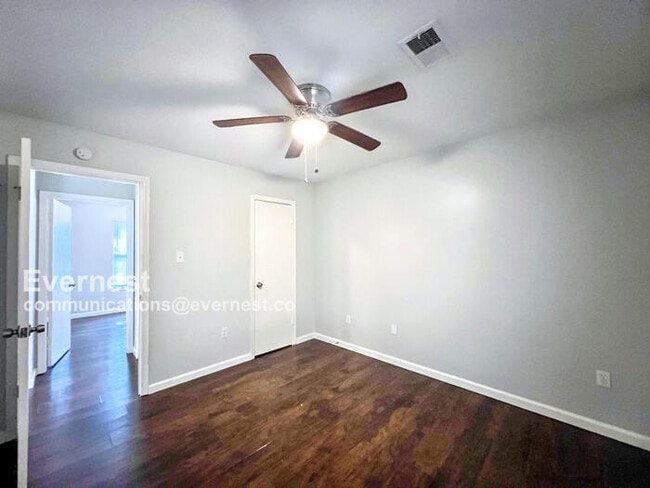 Building Photo - 4581 Fontaine Pl