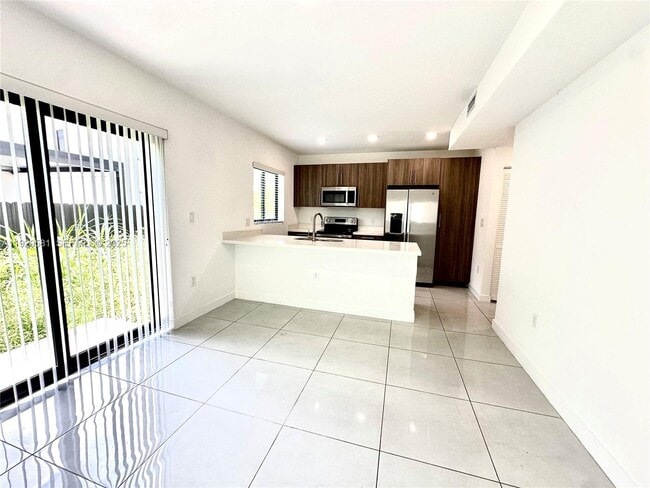 Building Photo - 1163 NW 2nd St