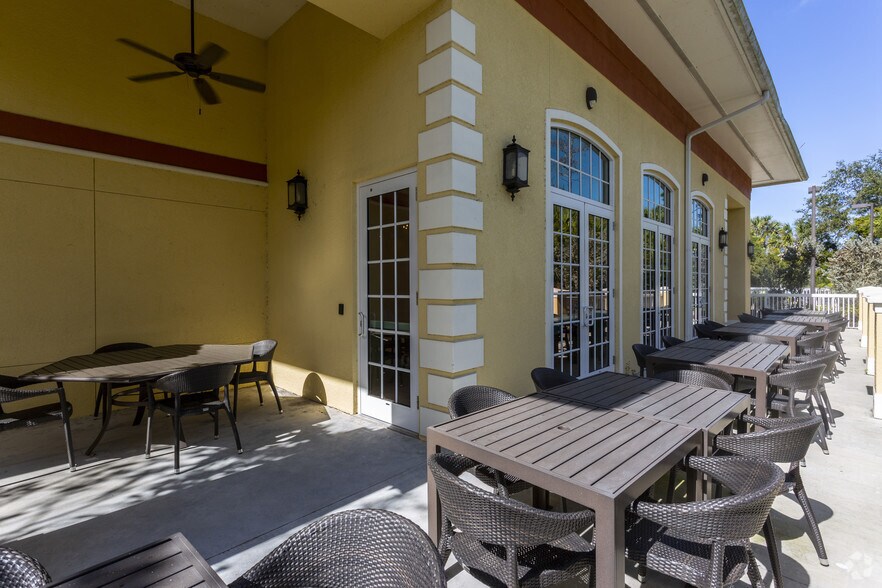 Sandalwood Village 3511 Vanderbilt Beach Rd Naples FL 34109