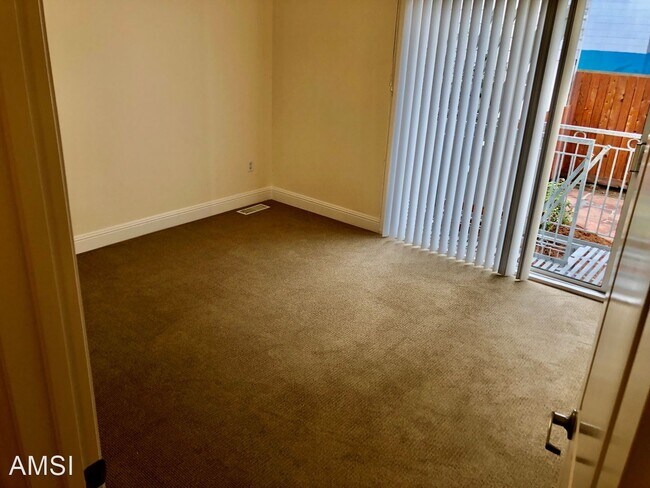 Building Photo - 3 br, 2.5 bath House - 316 Bartlett Street #1