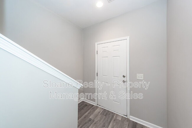 Building Photo - 522 Truman Dr