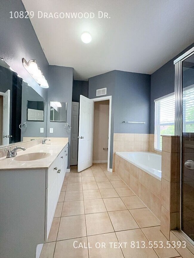 Building Photo - 10829 Dragonwood Dr