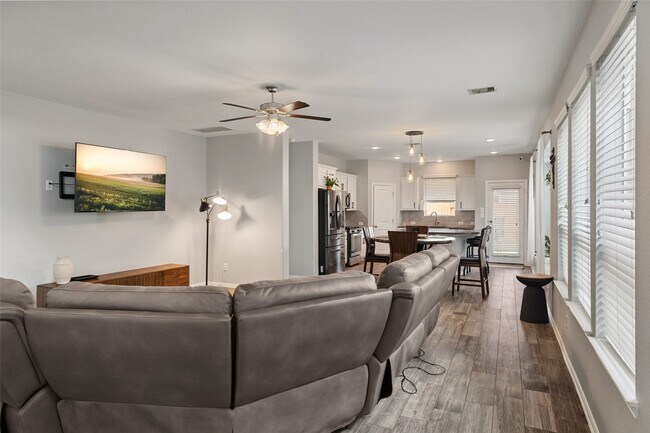 Building Photo - 3021 Wedgewood Bay Ct