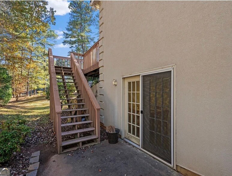 Building Photo - 7064 Brigade Ct