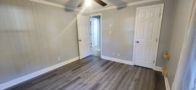 Building Photo - Cozy 3 Bedroom Rambler Nestled on a large property