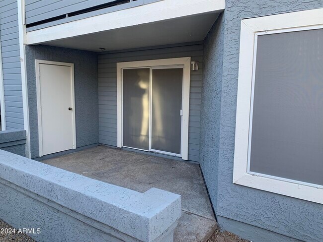 Building Photo - 2910 W Marconi Ave