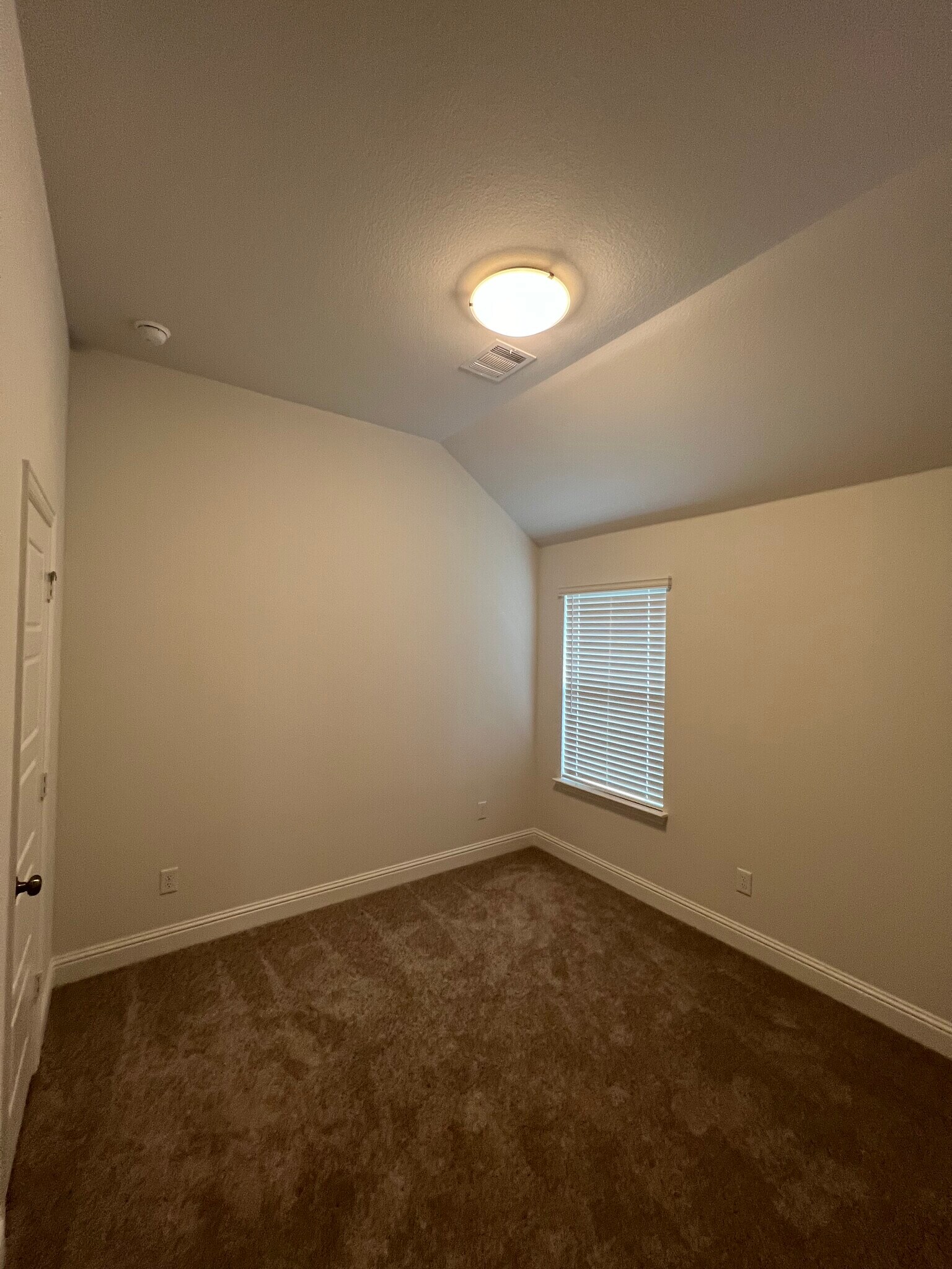 Building Photo - 4428 Mill Falls Dr