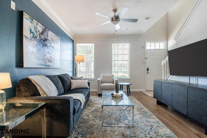 Building Photo - 2801 Biltmore Park Dr