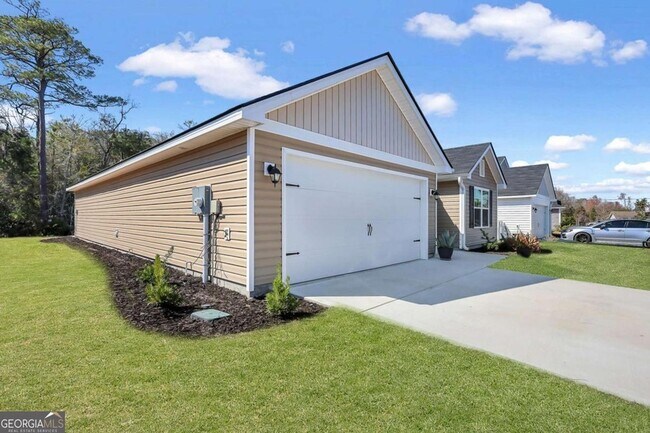 Building Photo - 56 Hayden Dr