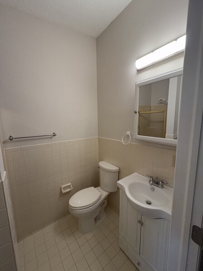 Building Photo - 5754 Nightingale Ct