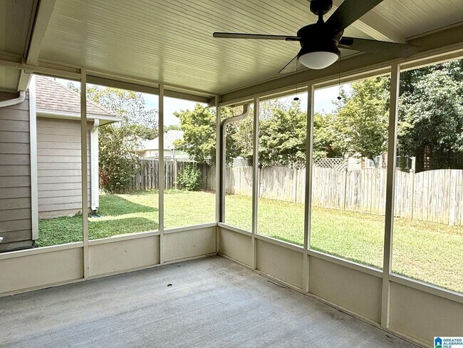 Building Photo - 3 Bed 2 Bath Home In Calera With 2 Car Garage And Fenced In Back Yard