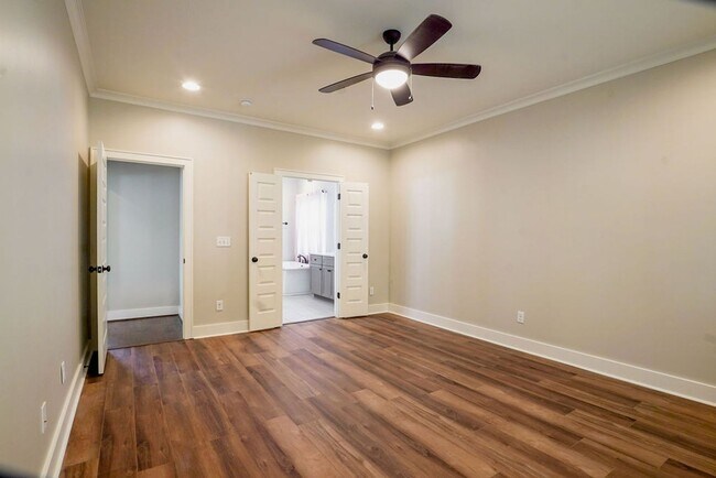 Building Photo - 4790 McGill Ct