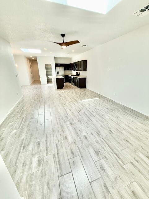 Building Photo - 6113 Strand Loop SE