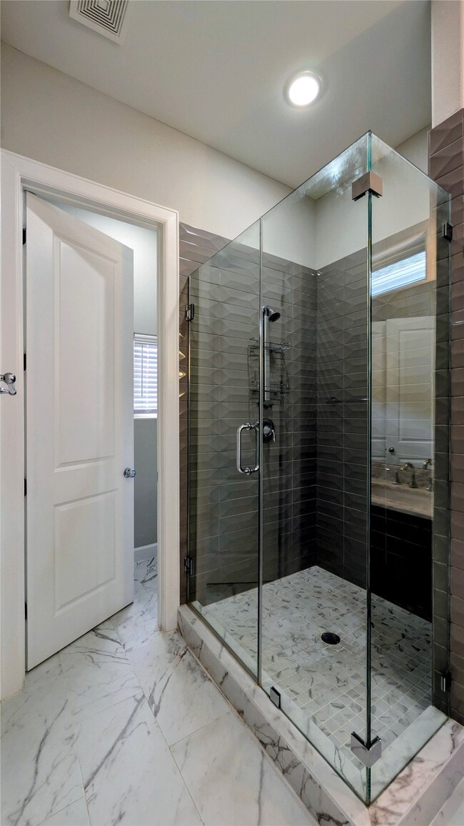 Building Photo - 5116 Pine Reach Dr