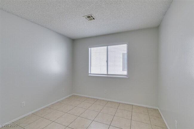 Building Photo - 6391 Chisos Dr