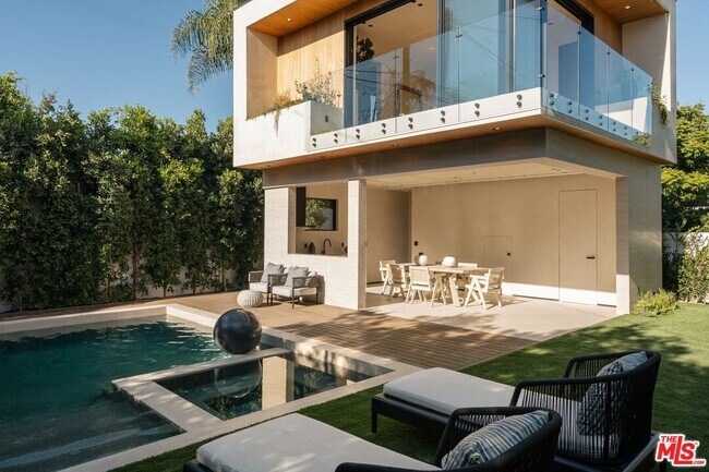 Building Photo - 13229 Hesby St