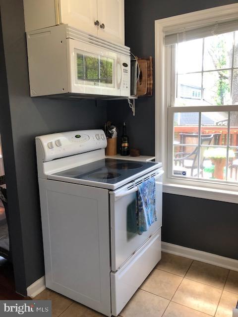 Building Photo - 5734 Washington Blvd