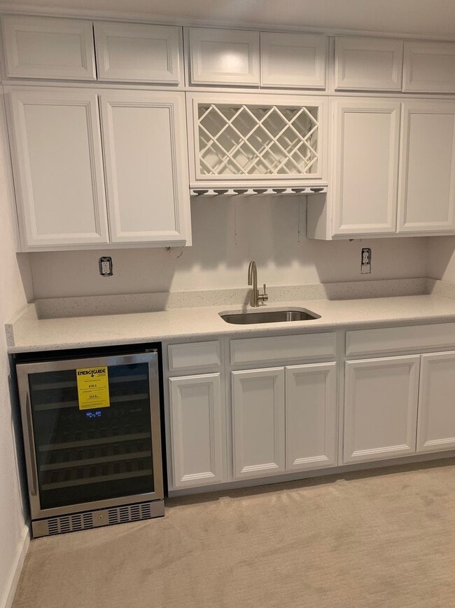 Building Photo - Beautiful Townhome In Monument With Two Ma...