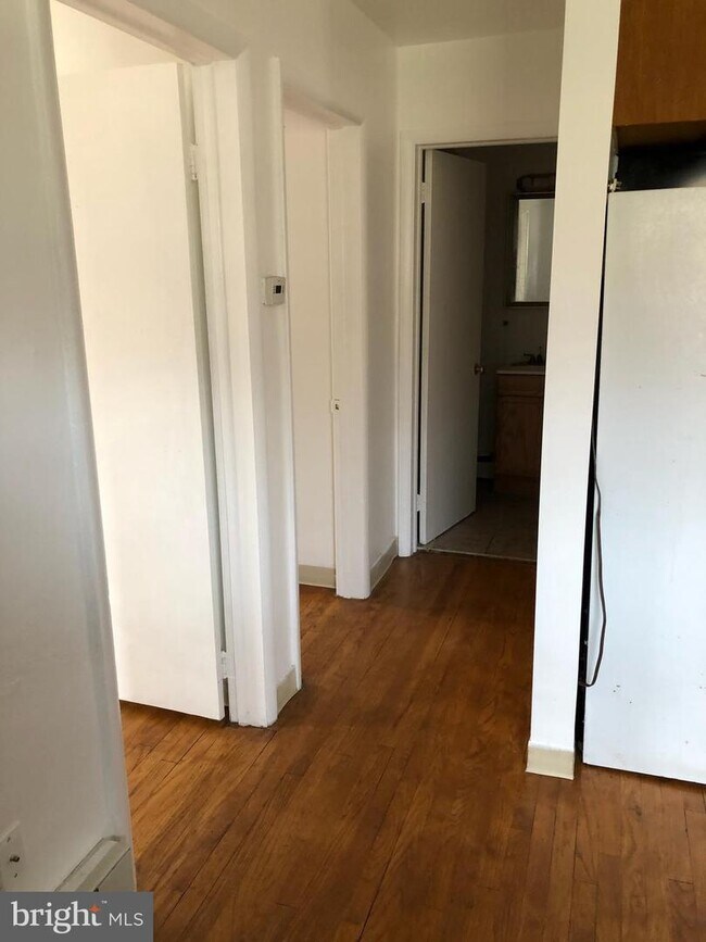 Building Photo - 691 Garden Dr