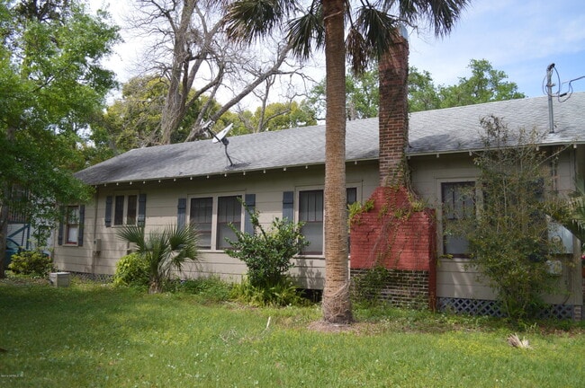 Building Photo - 3680 Rosemary St