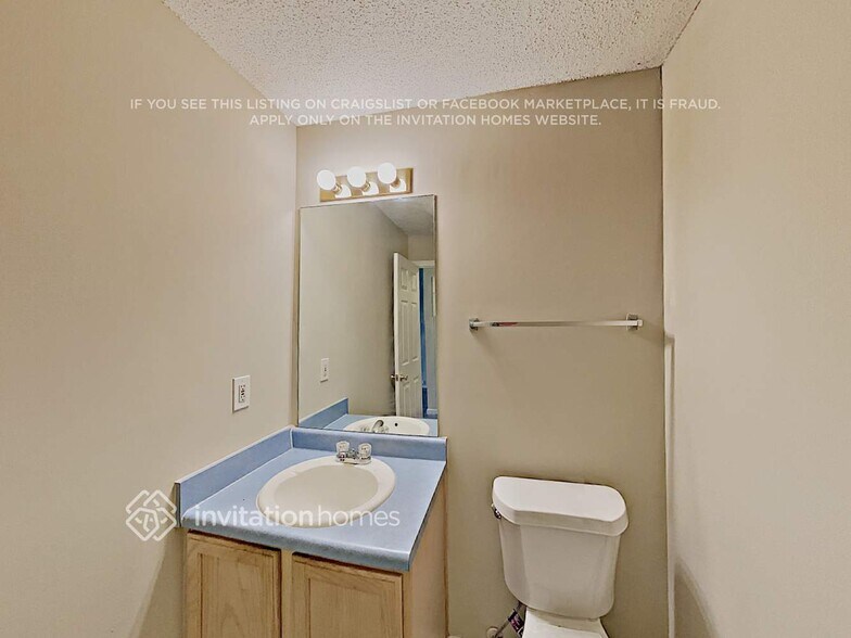 Building Photo - 3539 Riverview Club Dr