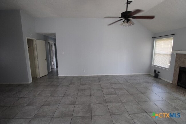 Building Photo - 2702 Cactus Dr
