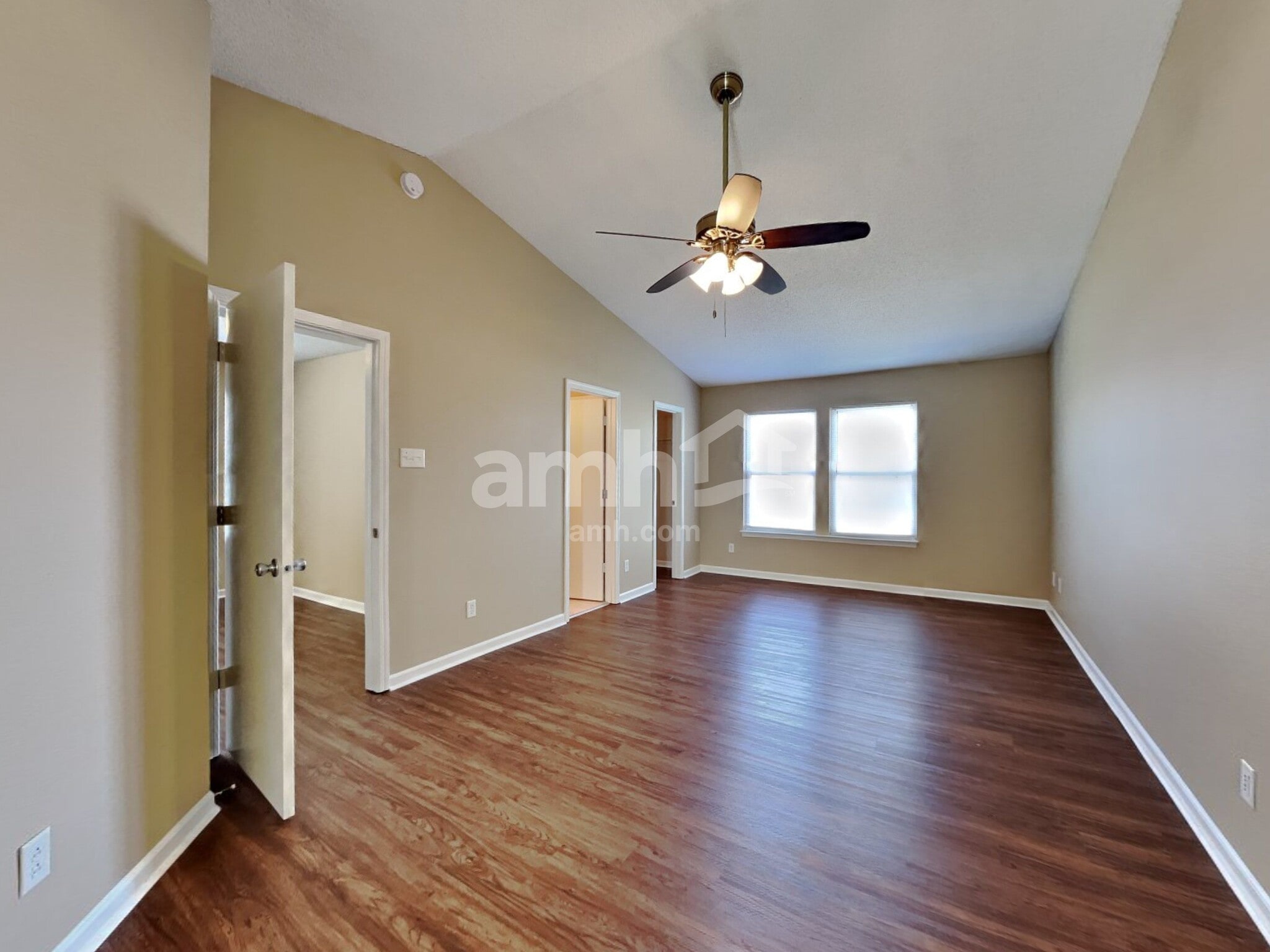 Building Photo - 10628 Glenayr Dr