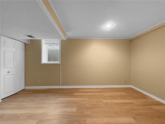 Building Photo - 7110 W 23rd St