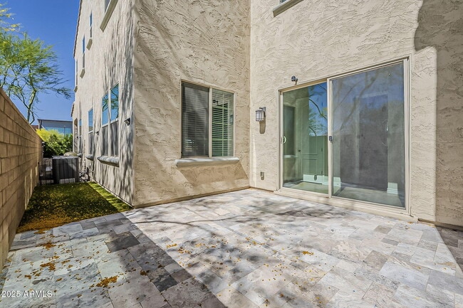 Building Photo - 3310 E Los Gatos Dr