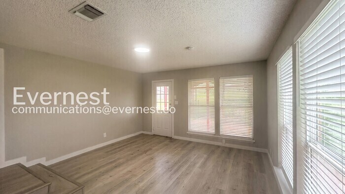 Building Photo - 1224 Plum St