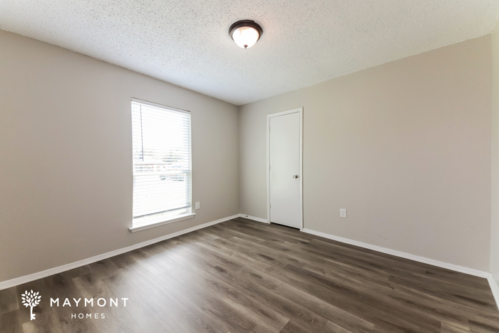 Building Photo - 638 Matador Dr