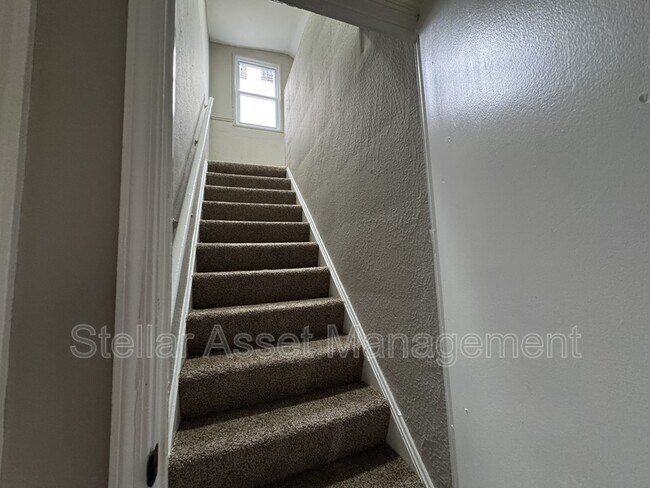Building Photo - 4768 E 173rd St