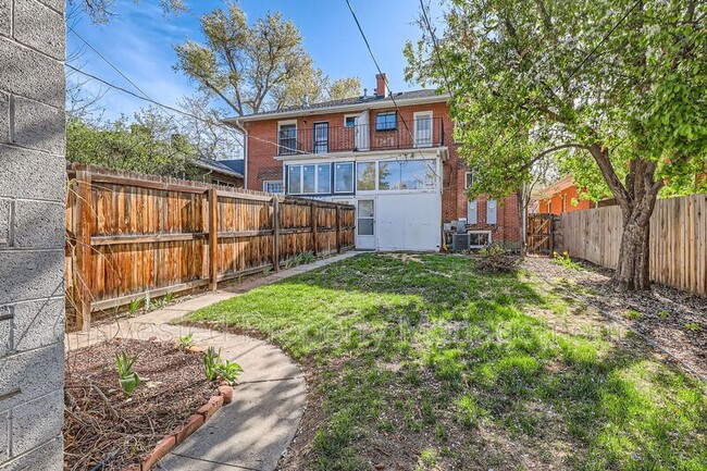 Building Photo - 525 Gilpin St