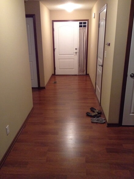 Entryway - 2901 SE Stonegate Dr