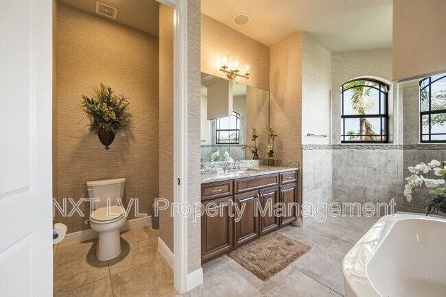Building Photo - 1406 Cape Coral Pkwy W