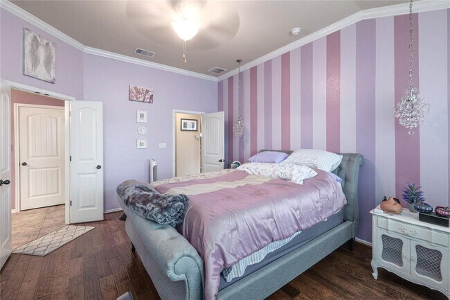 Building Photo - 133 Camden Cove