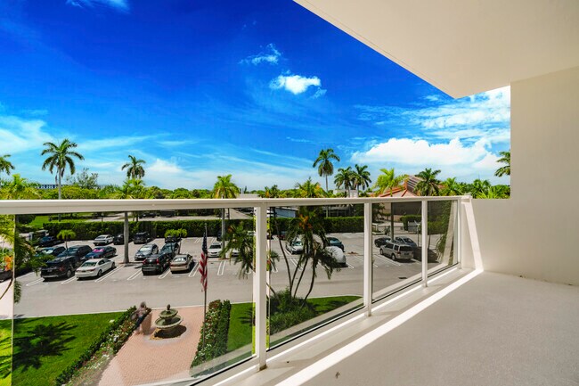 Building Photo - 2800 N Flagler Dr